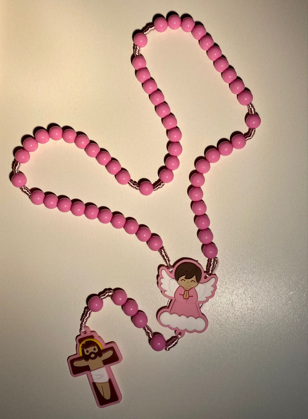 Terço Infantil Jesus com Anjinho Contas Tamanho 10mm